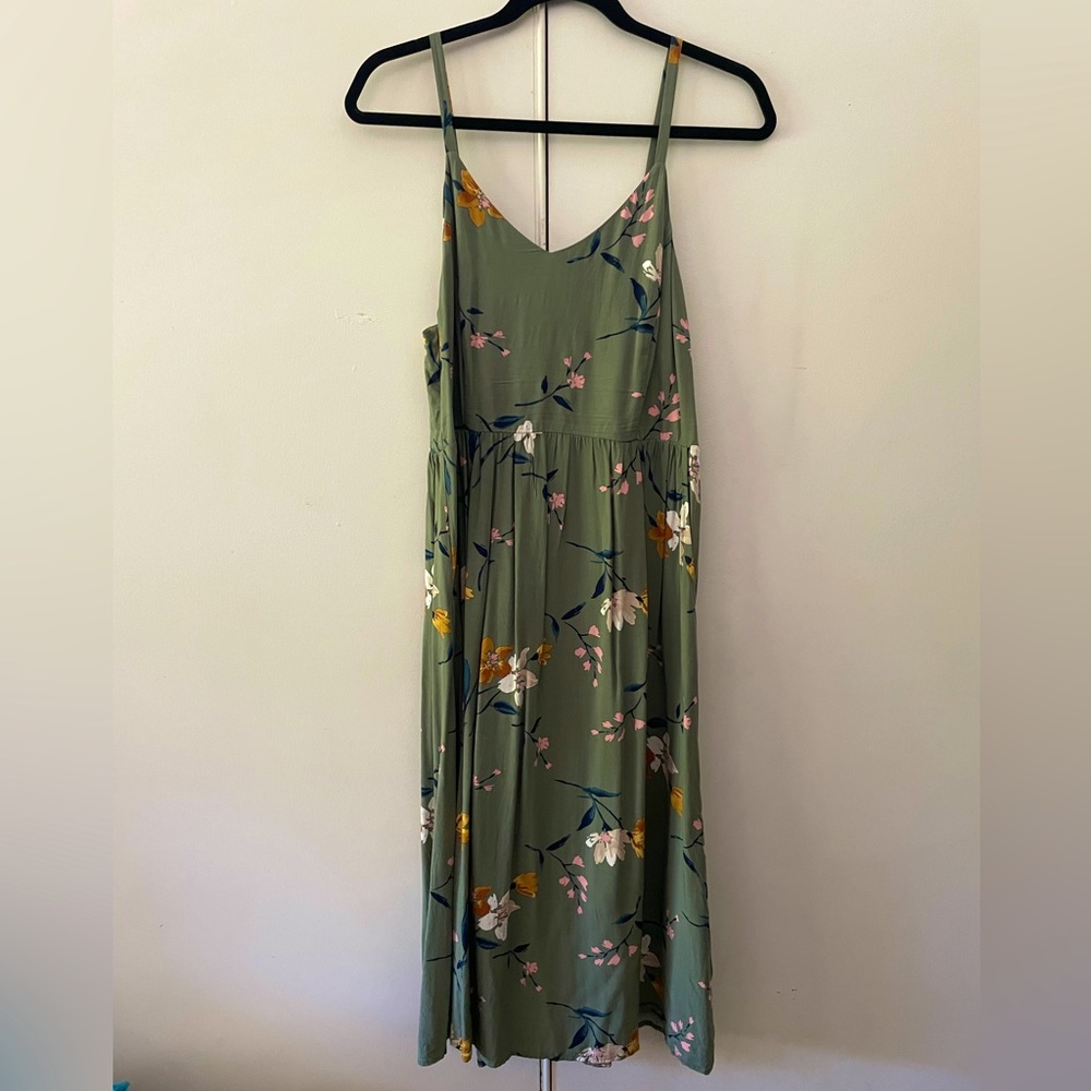 Old Navy midi summer dress, cami, green floral.